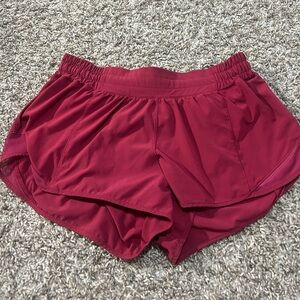 Lululemon red hotty hot shorts 2.5" low rise